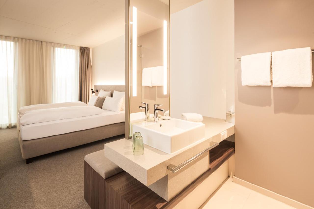 Das Acker Hotel ノイブルク・アン・デア・ドナウ エクステリア 写真